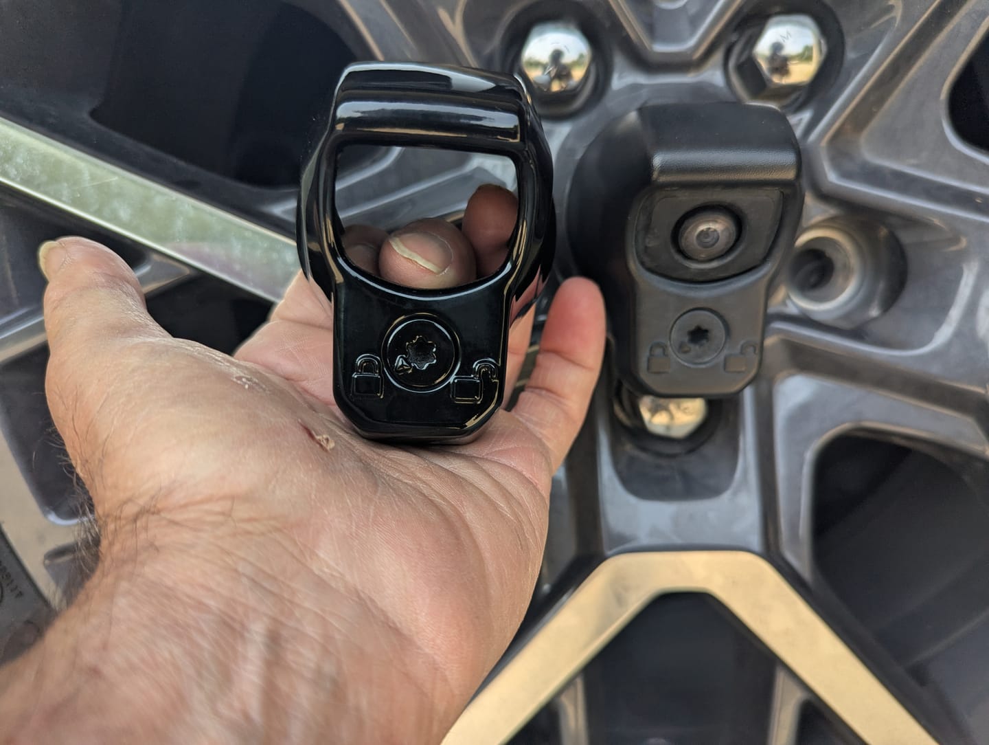 Customer photo review of Spare Tire Back-up Camera Housing (Fits JL)