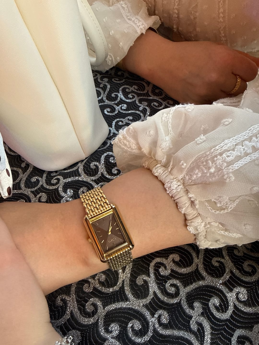 Customer photo review of Olivia Gold Brown