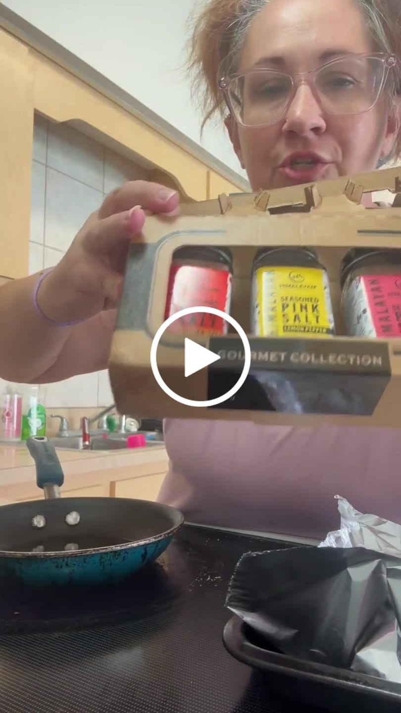 Customer video review of Gourmet Seasoned Himalayan Salt Shaker Set of 3 - Chicken Salt, Lemon Pepper, Tomato Basil
