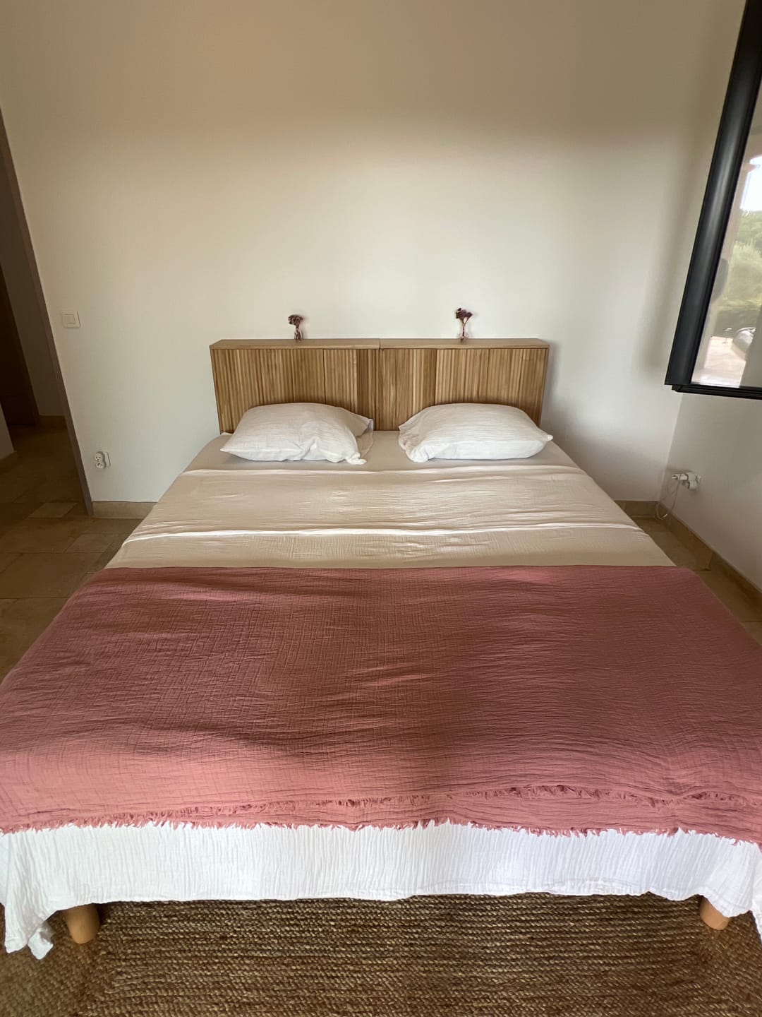 Customer photo review of ESLOV - Tête de lit 160 en bois avec rangements