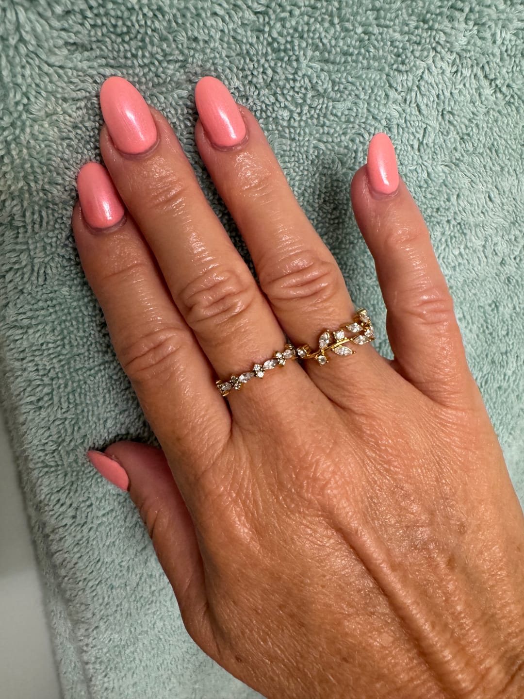Customer photo review of Luxe Crystal Gold Ring