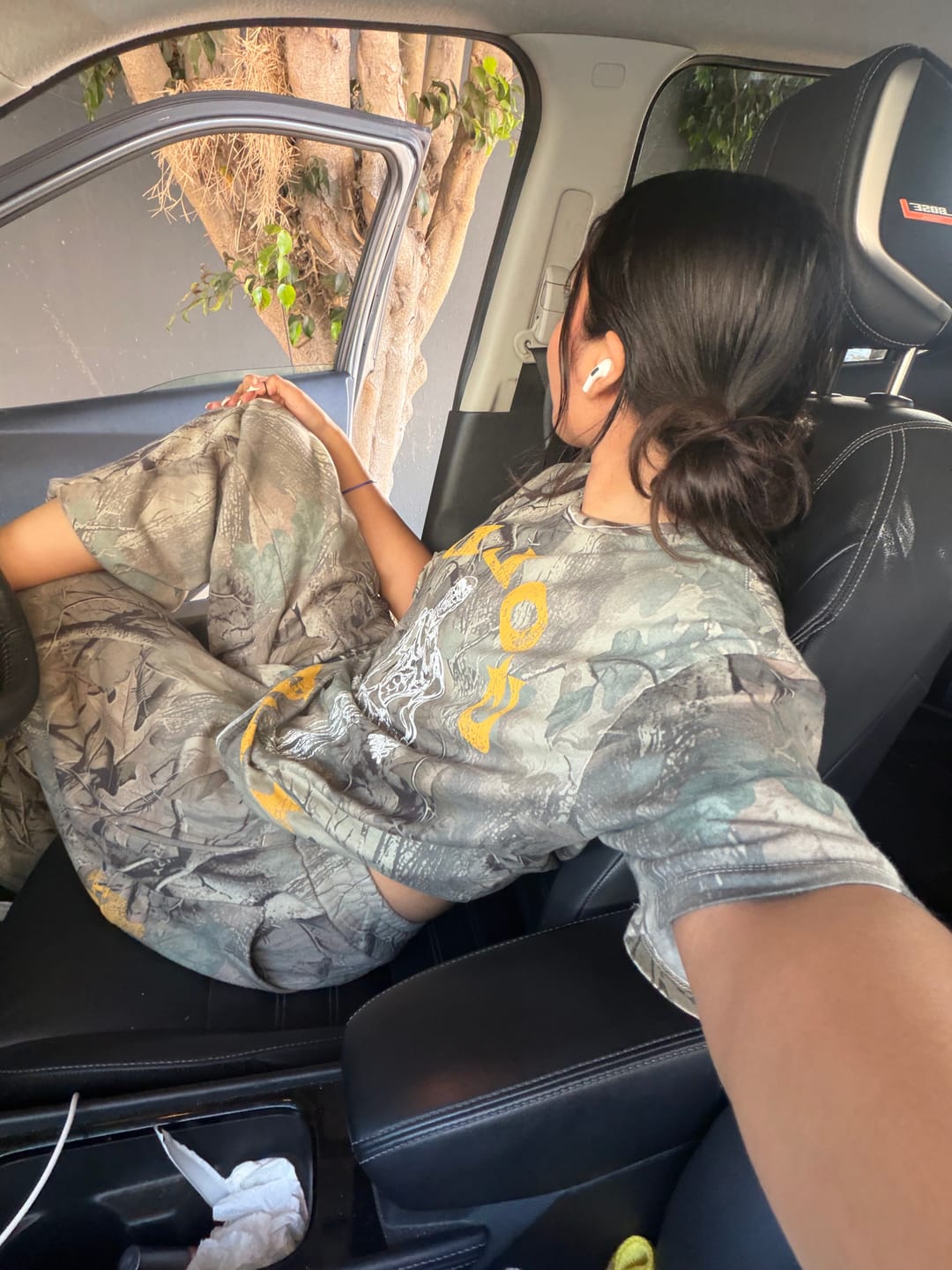 Customer photo review of 4213 - Gold's Iron Legacy Icon Tees