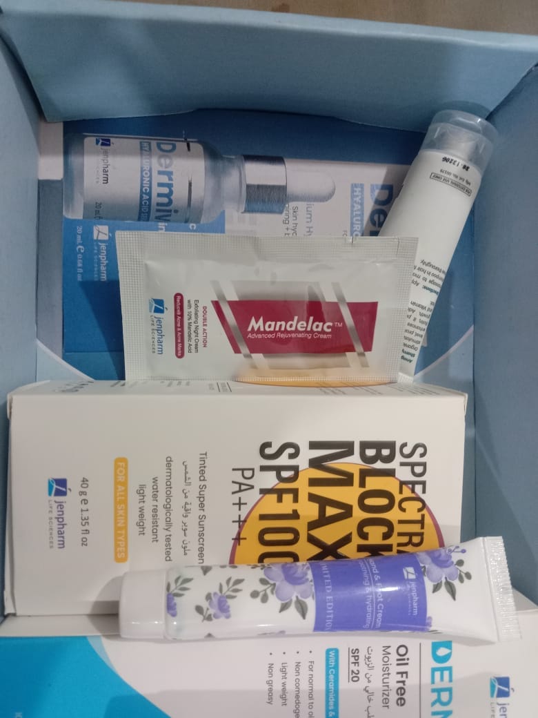Customer photo review of Dermive Oil Free Moisturizer