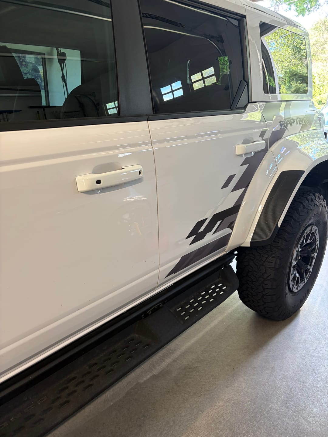Customer photo review of Ford Bronco Painted Handle Covers With Smart Entry *Seamless Fitment