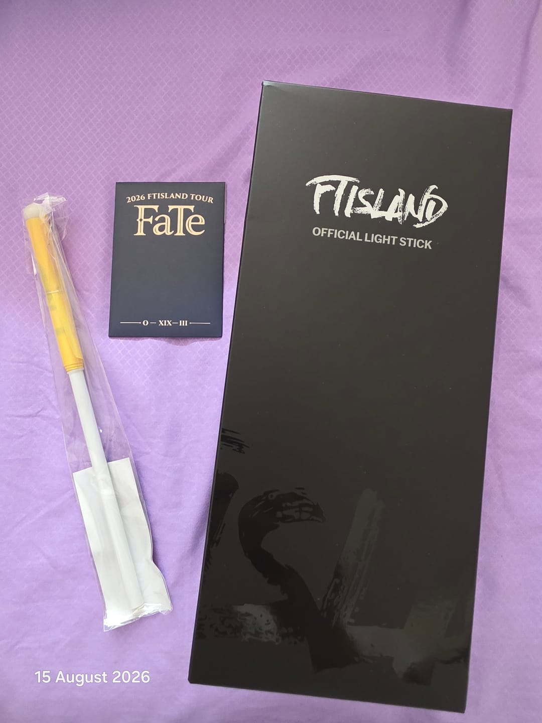 Customer photo review of 2026 FTISLAND TOUR 0 - XIX - III 'FaTe' in SEOUL OFFICIAL MERCH - MINI PENTASTICK