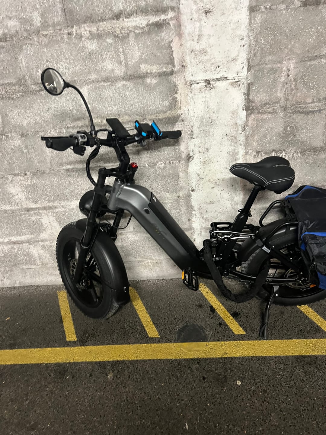 Customer photo review of CMACEWHEEL V20 750W 20" Fat Bike 960Wh Full Suspension E-bike with Torque Sensor 48V 20Ah Battery