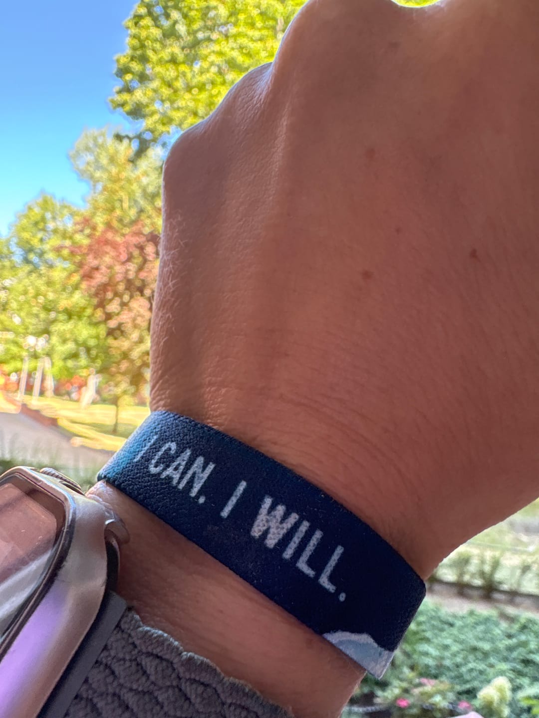 Customer photo review of Never Give Up - Elastisches Armband