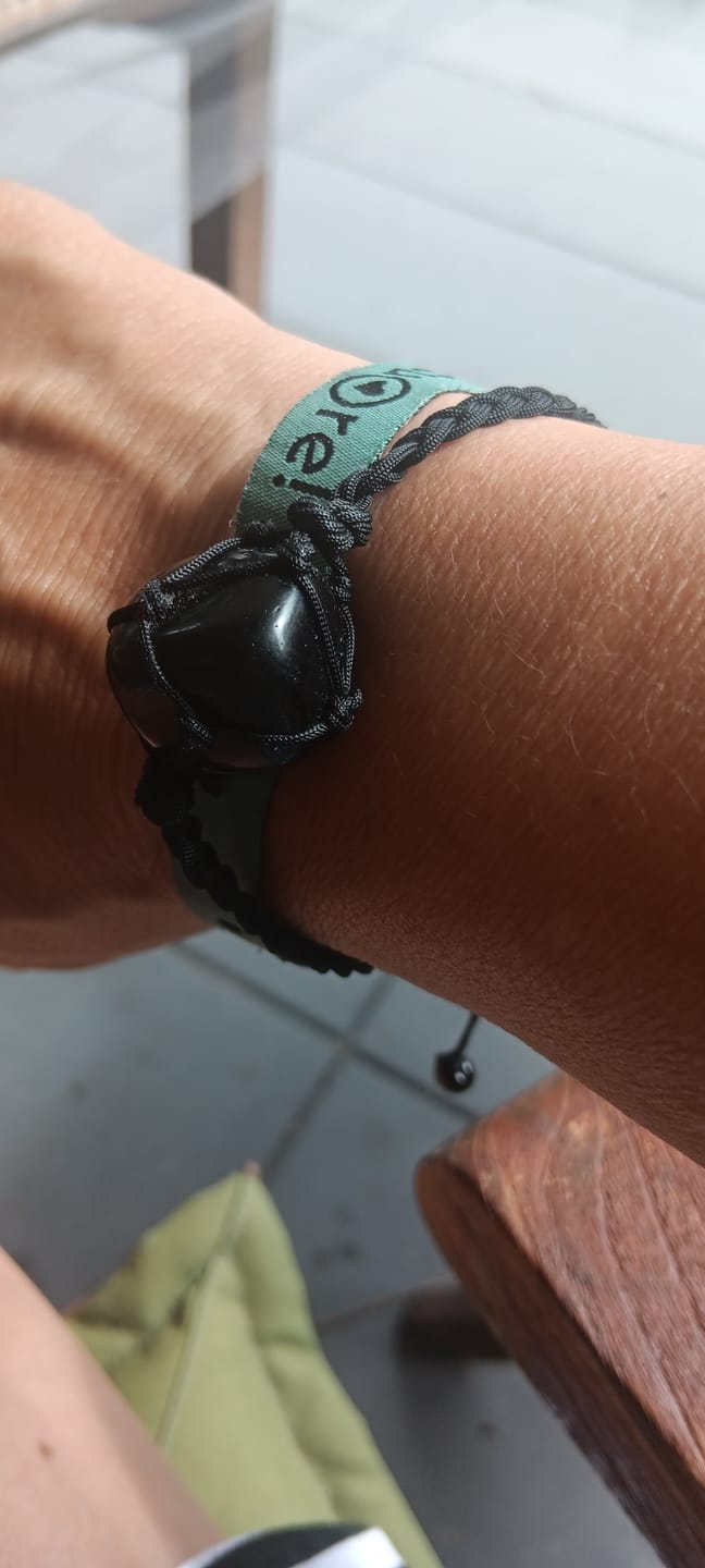 Customer photo review of Obsidian Armband - Natur Stein