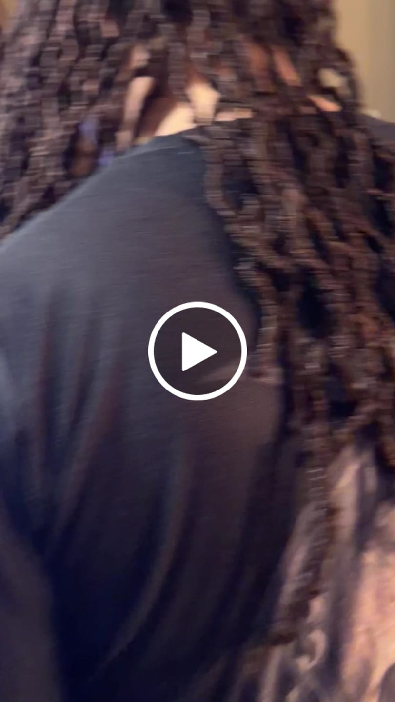 Customer video review of Salon-Level Knotless Locs HD Full Lace 24" 80 Strands Braided Wig