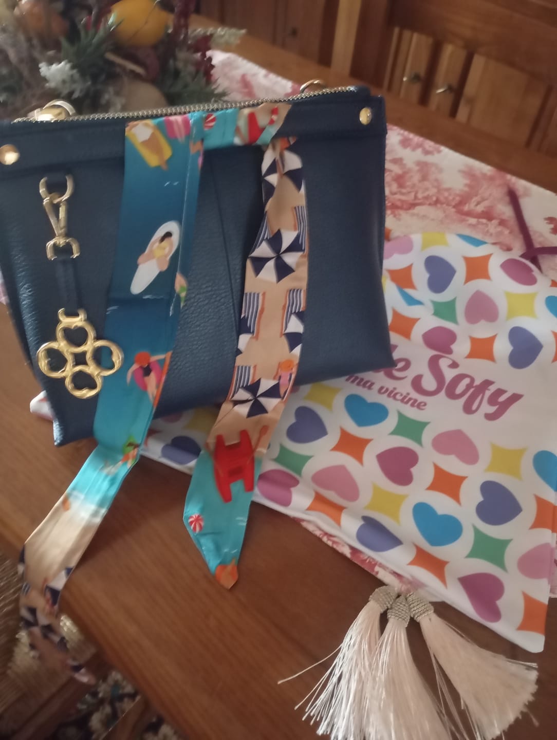 Customer photo review of BORSA MINI SOFY PELLE BLU JEANS