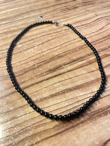 Customer photo review of Obsidian Necklace - Pearl Necklace
