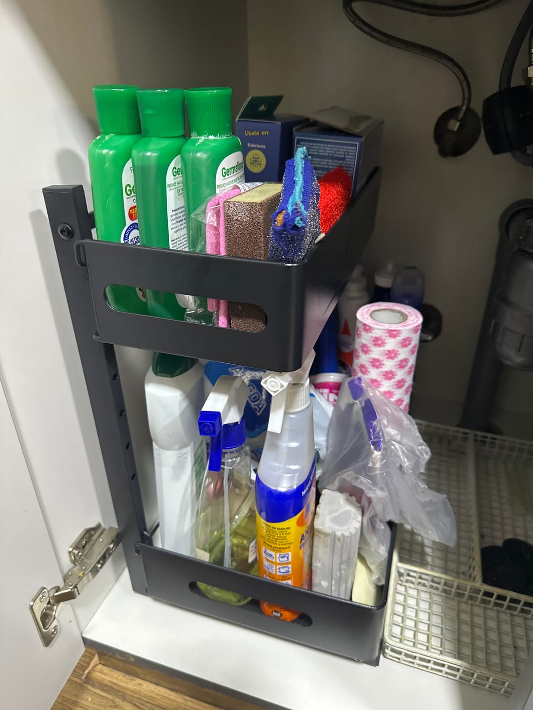 Customer photo review of Rack Organizador Debajo Del Fregadero Para Baño O Cocina