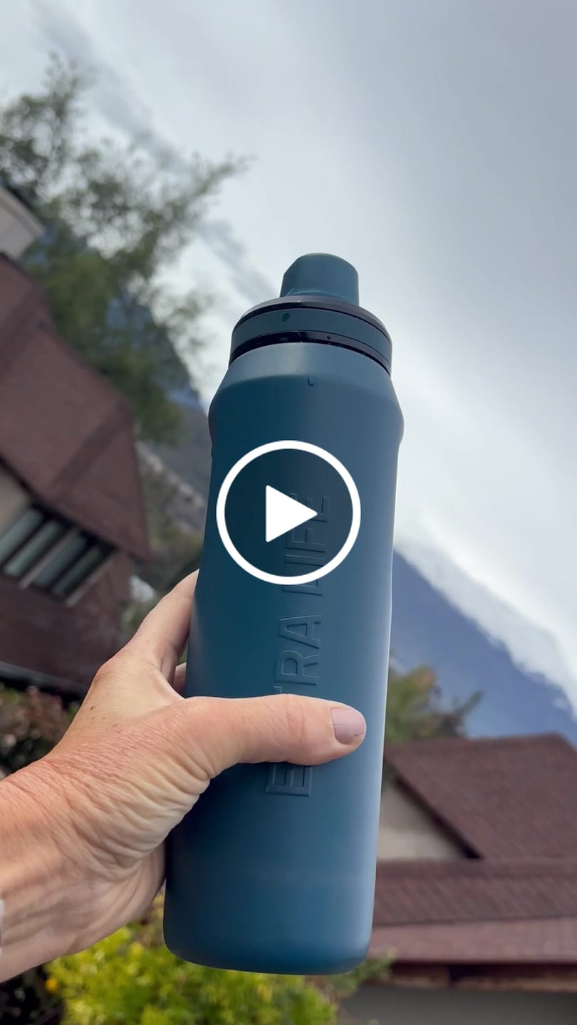 Customer video review of Botella Térmica Acero Inoxidable 750 ml
