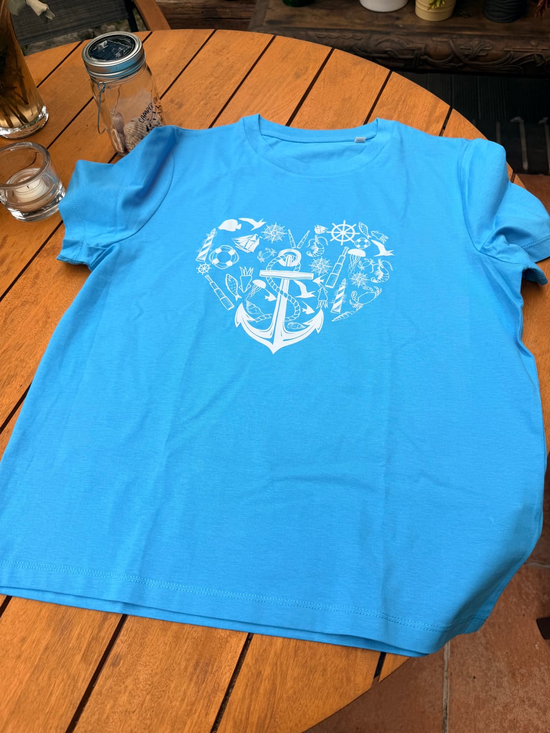 Customer photo review of Herz Symbole  · Damen Premium Bio T-Shirt 2.0