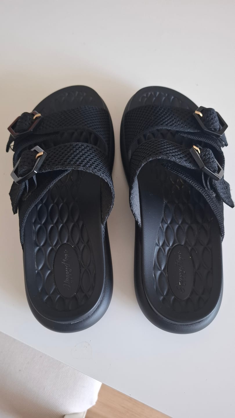 Customer photo review of HappySandals Oslo
