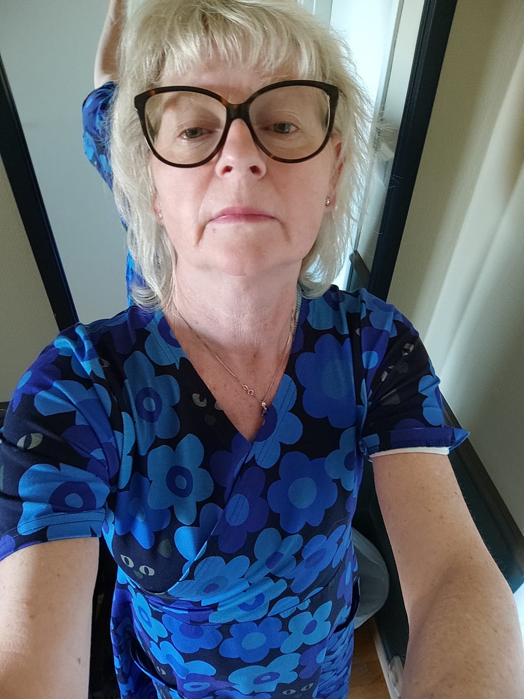 Customer photo review of Långklänning Tittut Blå | Rino