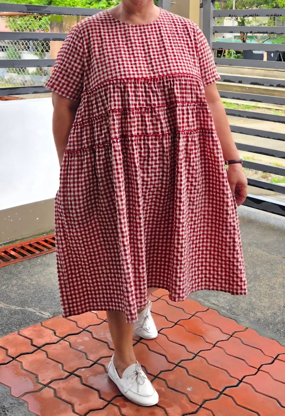 Customer photo review of Plus Size 100%Cotton Short Sleeve Plaid Dress