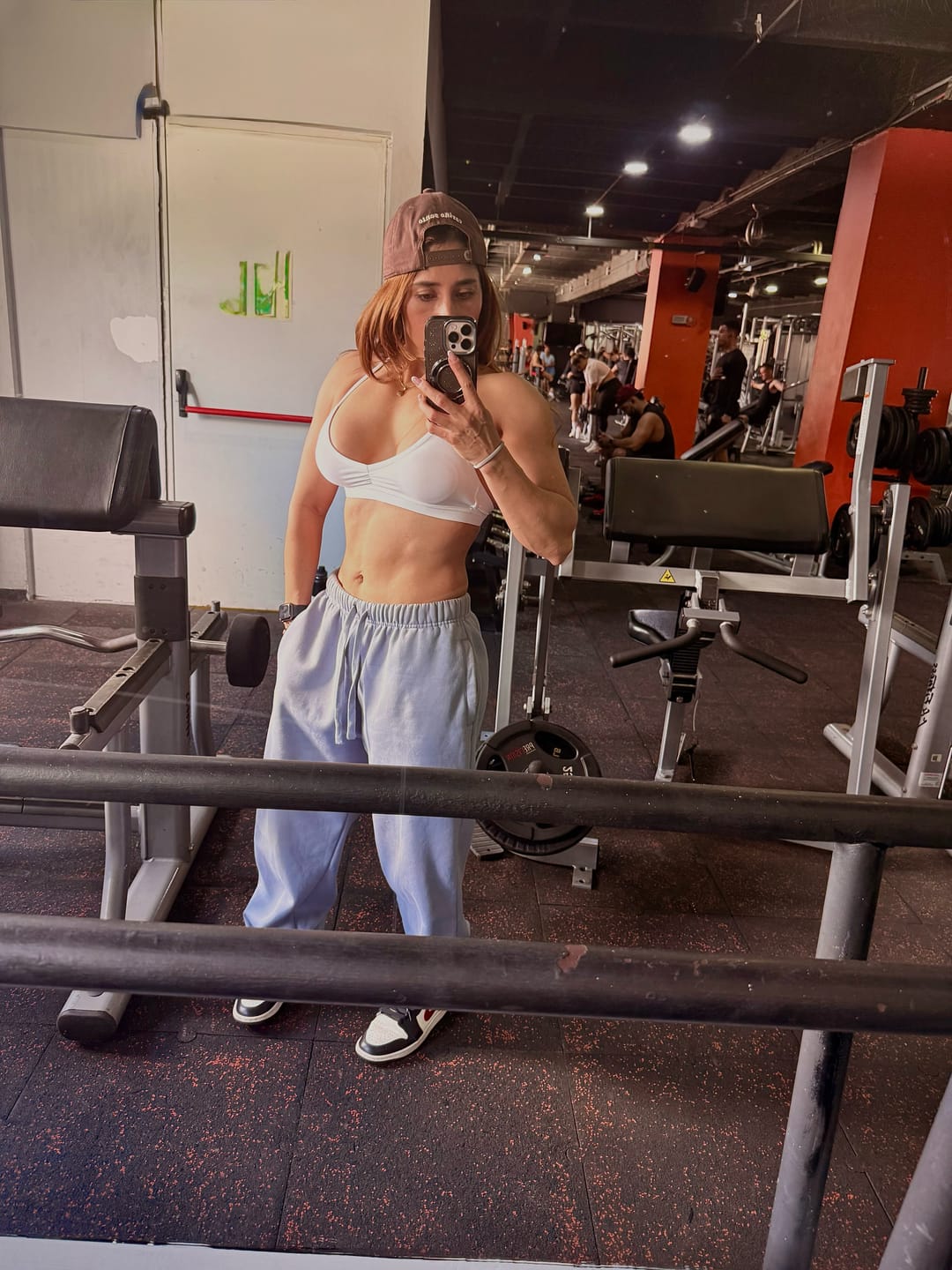 Customer photo review of W335 URBAN V-NECK BRA Fall 24'
