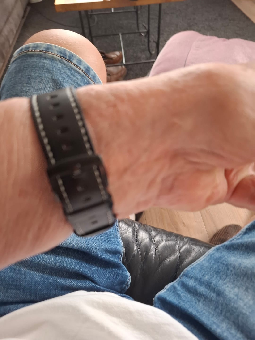 Customer photo review of Leren bandje zwart