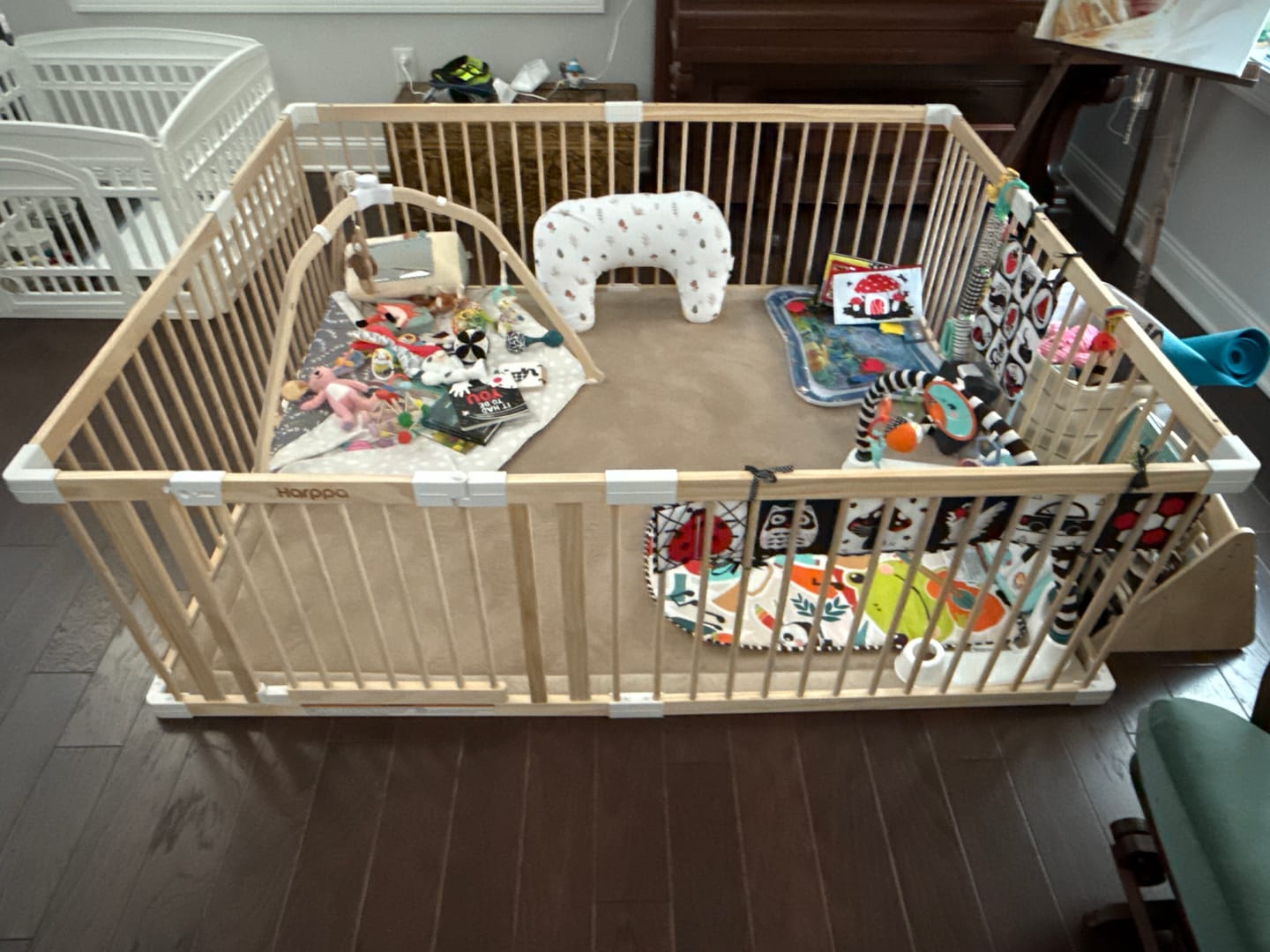 Customer photo review of Grovi Baby Gate Playpen