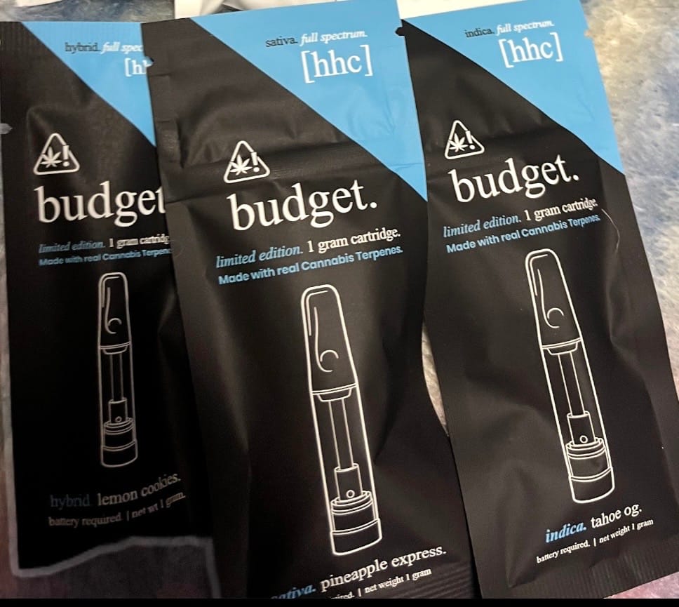 Customer photo review of 3pc Flavor Pack of 1 Gram HHC Full Spectrum Vape Cartridge
