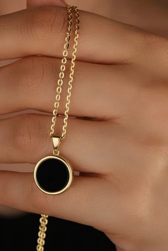 Customer photo review of Obsidian Necklace - Circle Medallion