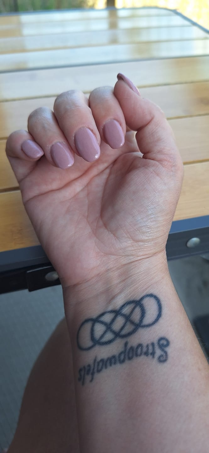 Customer photo review of Glowdip Alles-in-één Manicure Set
