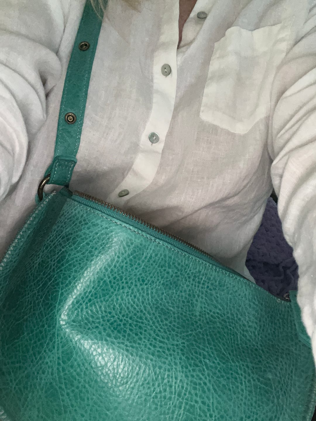 Customer photo review of Turquesa Queen Bee