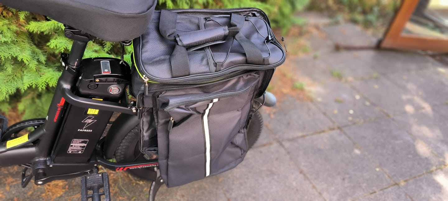 Customer photo review of 35L Large Capacity Bicycle Bag