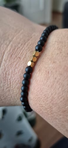 Customer photo review of Obsidian Necklace - Protection Talisman