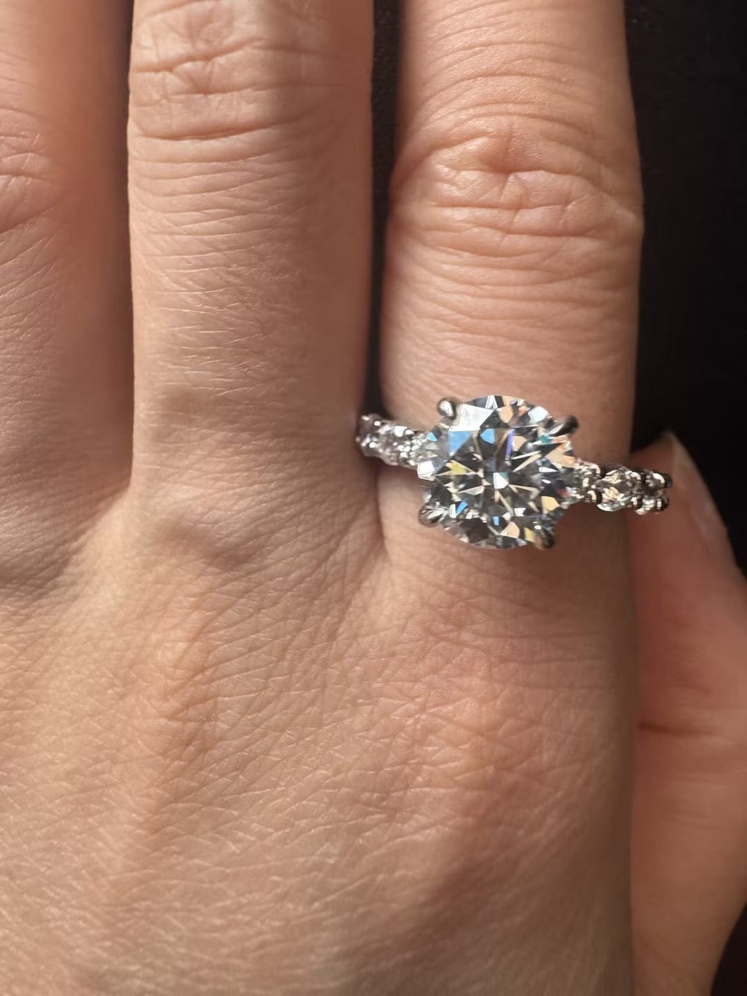 Customer photo review of Rodiffy Moissanite 2.0Ct Round White Gold White/Green Stone Engagement Ring