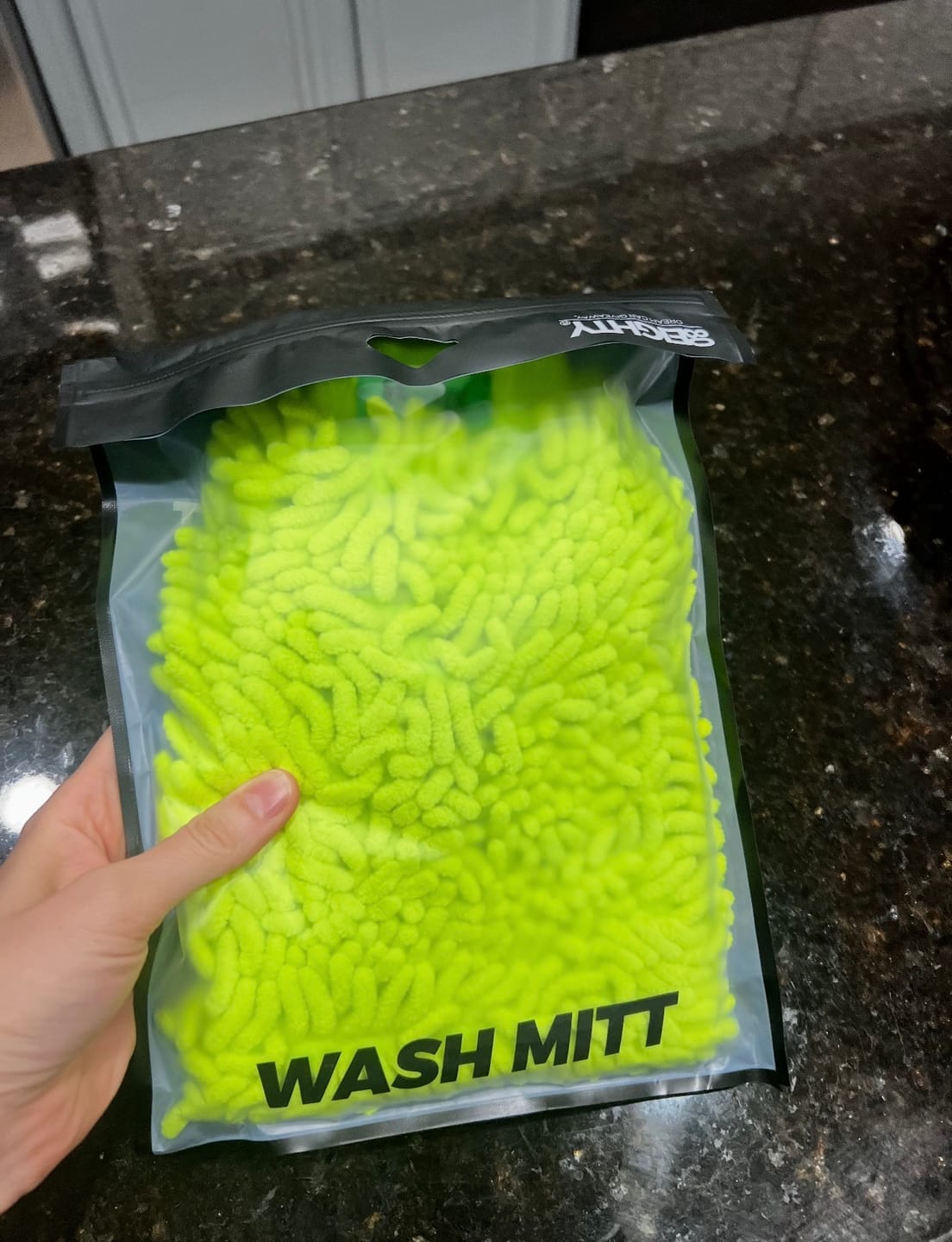 Customer photo review of 80Eighty® Car Wash Mit
