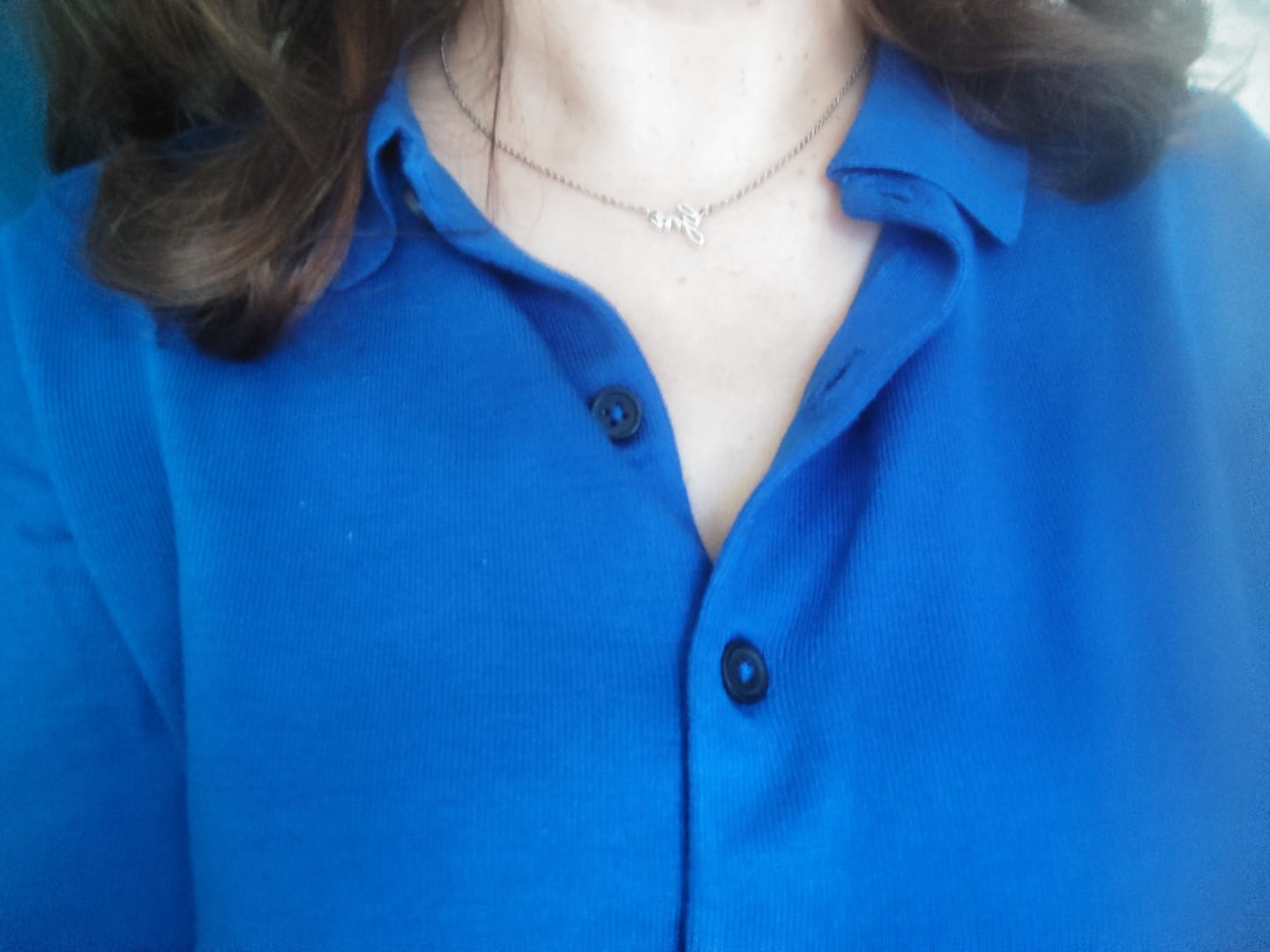 Customer photo review of Grá Necklace | Fíor