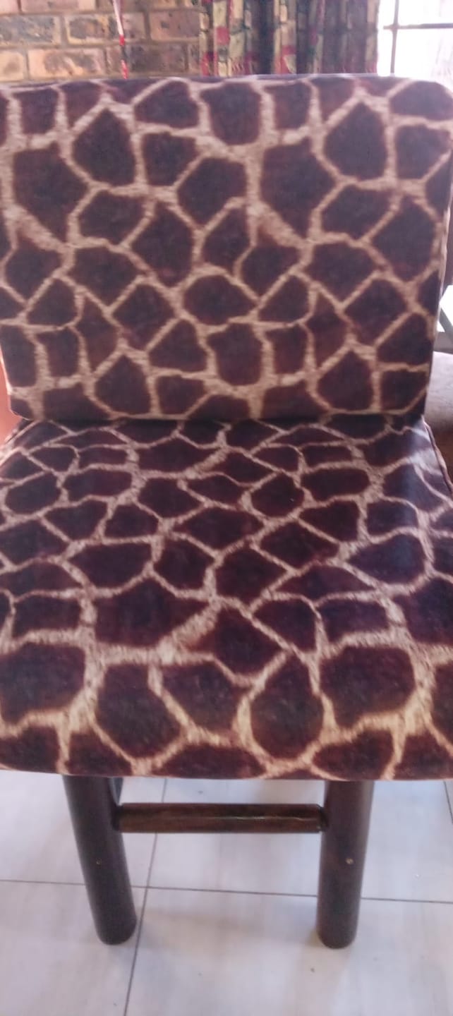 Customer photo review of Printed Velvet Giraffe Skin