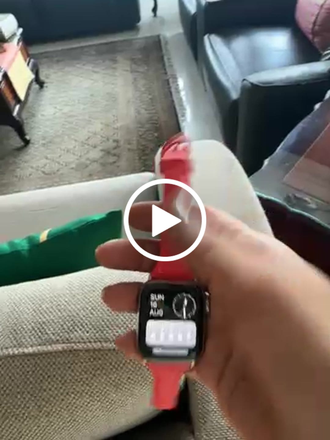 Customer video review of Artemis Leather Strap