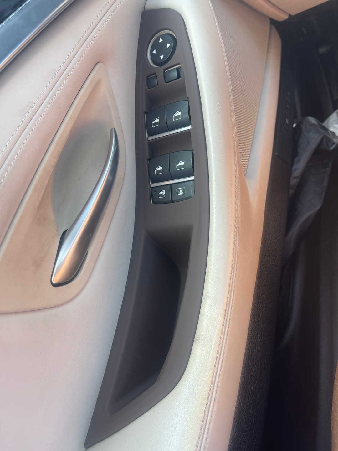Customer photo review of For BMW 5 Series F10/F11 Inner Door Handle Cover Set – No-Disassembly Fix for Sticky/Melting Handles (2011–2017)