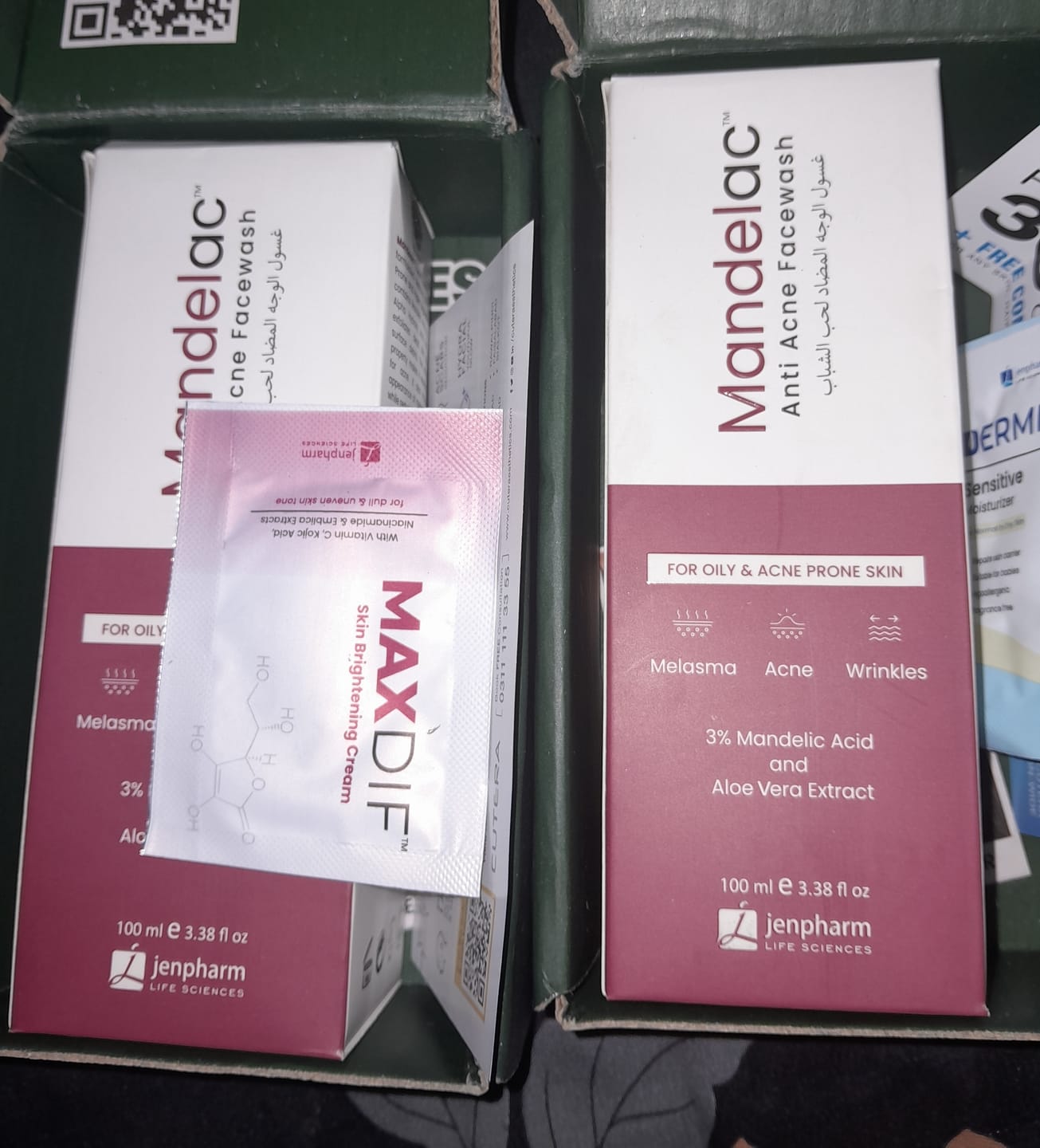 Customer photo review of MandelAC Facewash