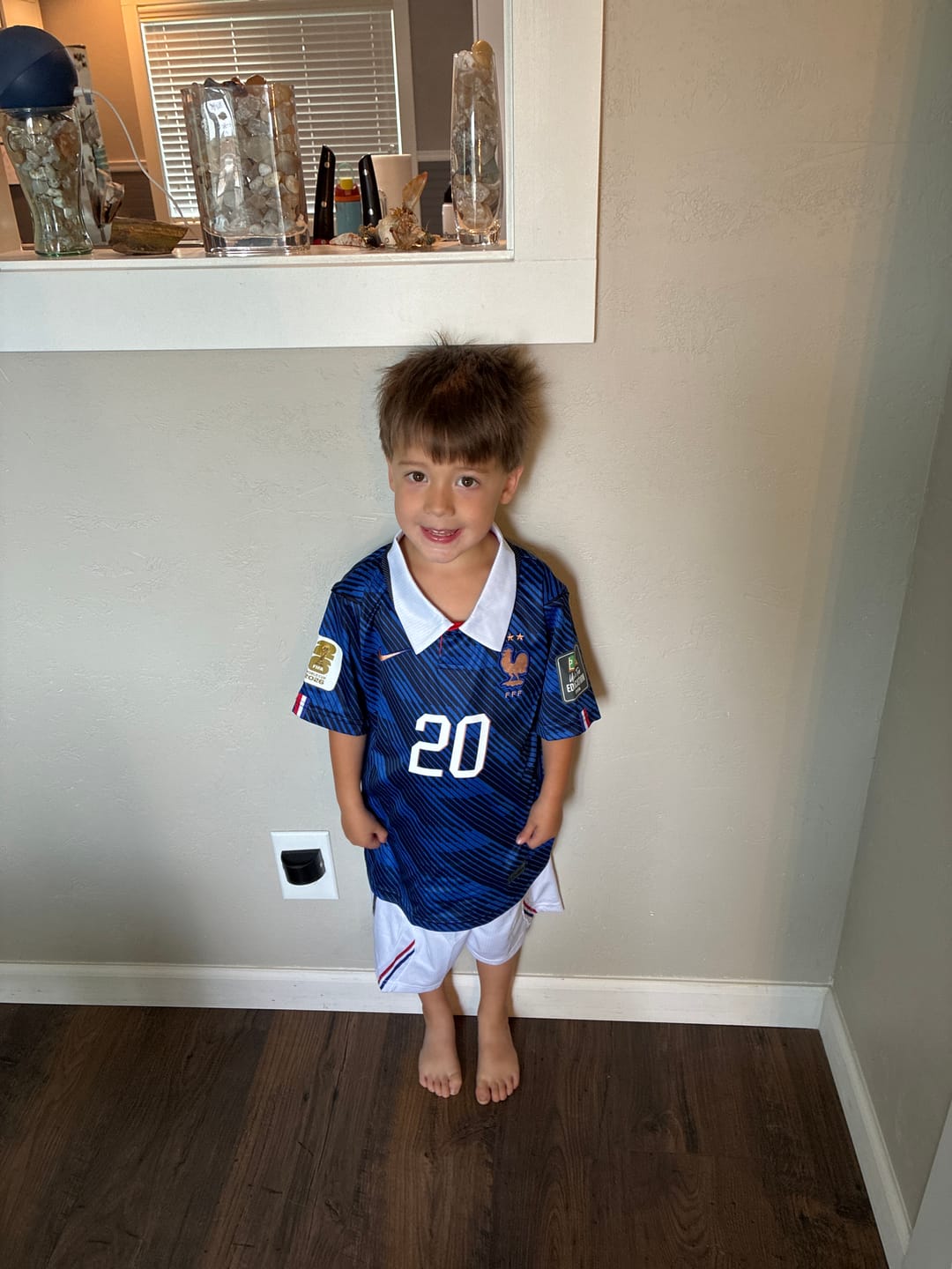 Customer photo review of Désiré Doué #20 France 2026 World Cup Home Long Sleeve Football Jersey