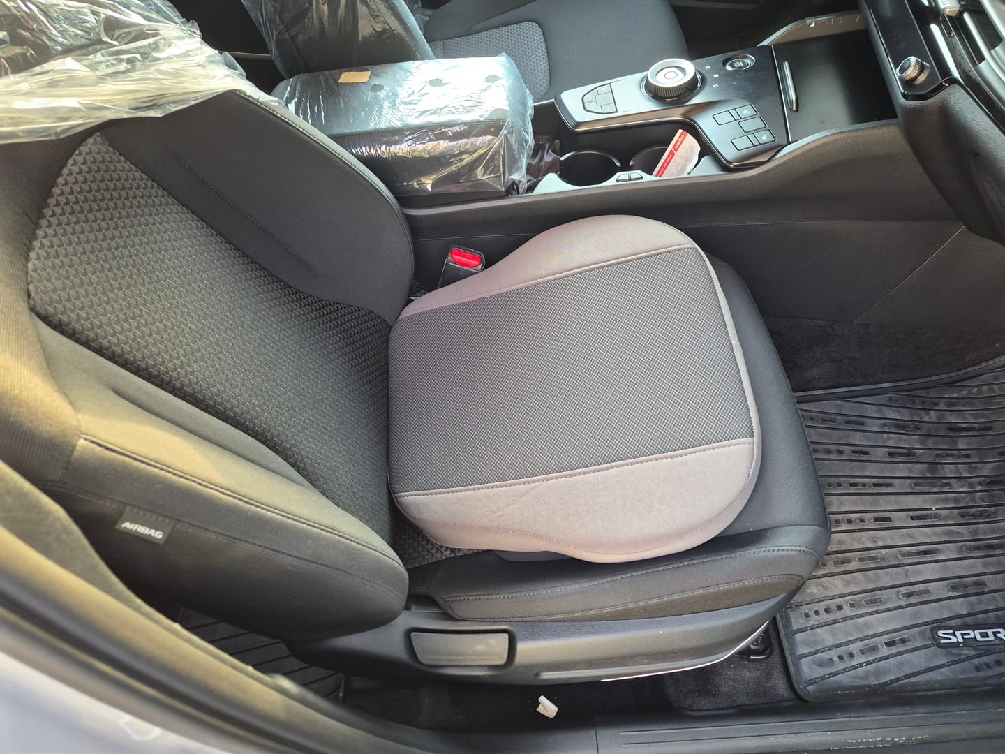 Customer photo review of כרית ארגונומית למושב הרכב H&R