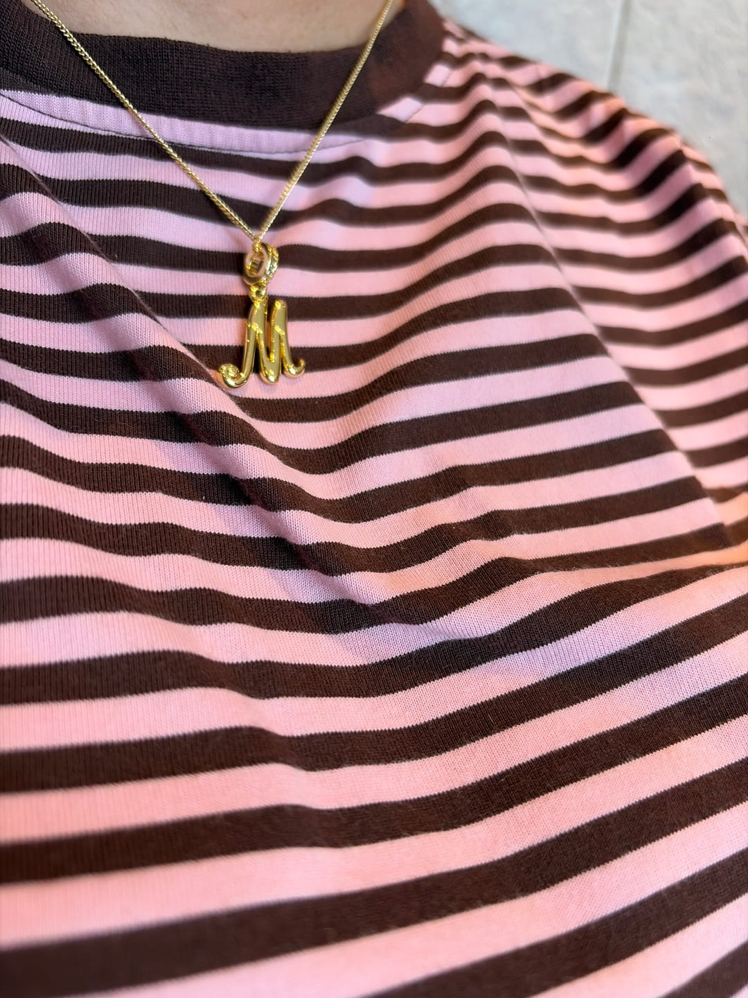 Customer photo review of Collar Inicial Cursiva