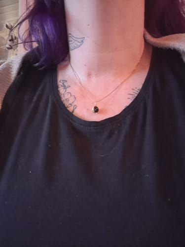 Customer photo review of Obsidian Necklace - Wire Medallion