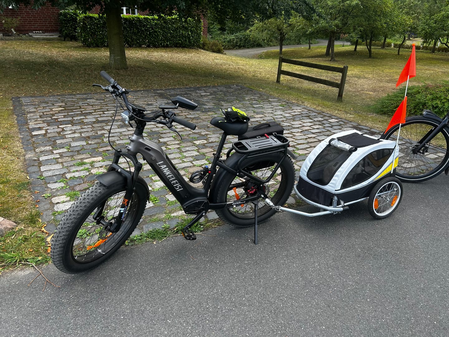 Customer photo review of Lankeleisi MG600 Plus 26" Fat Bike 960Wh All Terrain SUV E-Bike with Switchable Sensor 48V 20Ah Battery