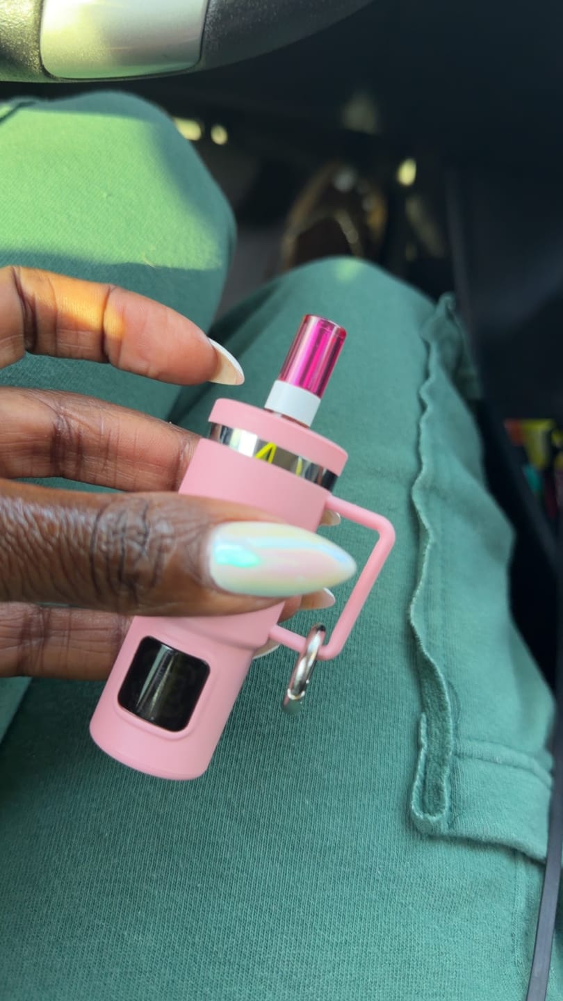 Customer photo review of NEW! Cup Cart 510 Battery by Mrs. Puff