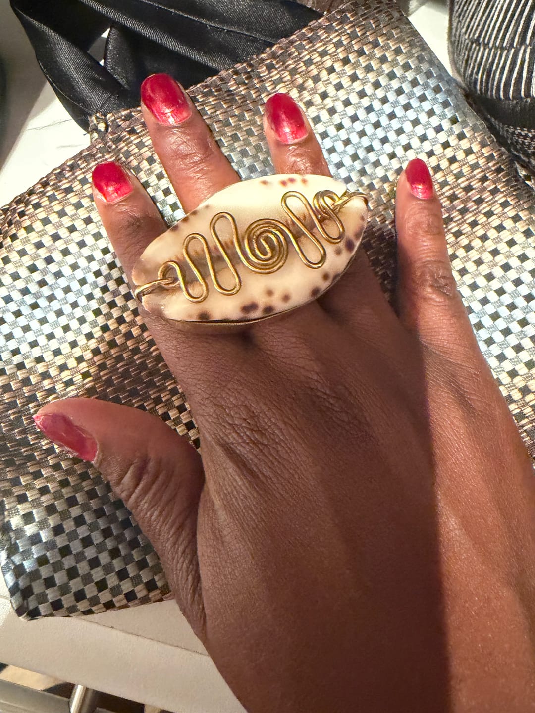 Customer photo review of Cowry Ne Brass Wire Ring