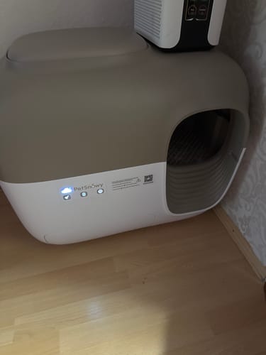 Customer photo review of Self-Cleaning Litter Box