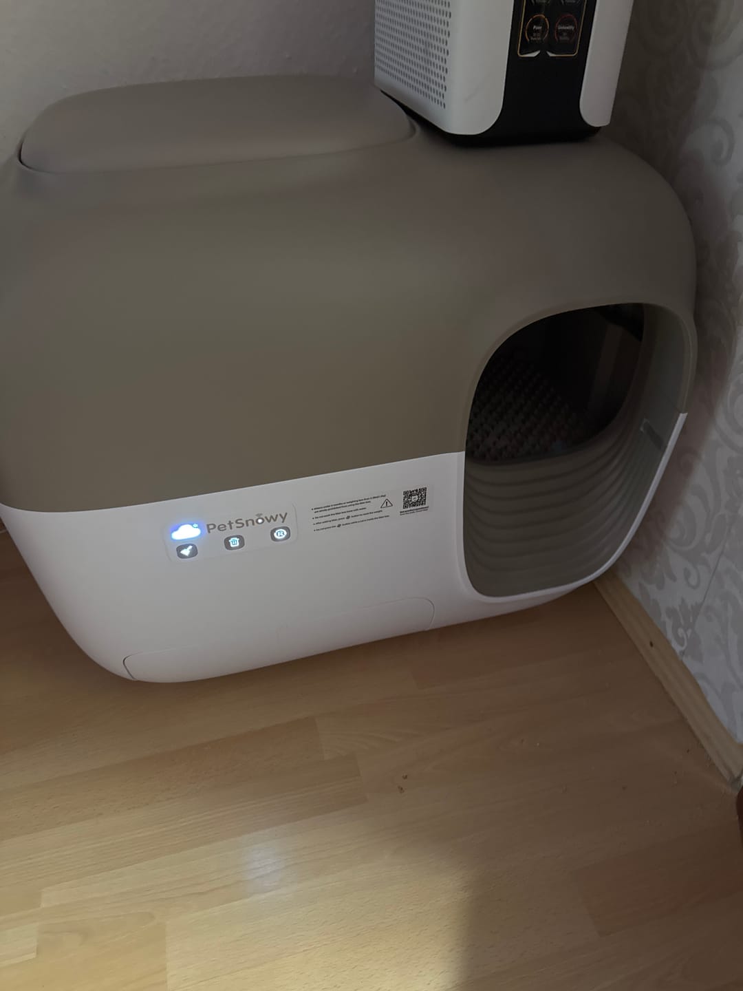 Customer photo review of Self-Cleaning Litter Box