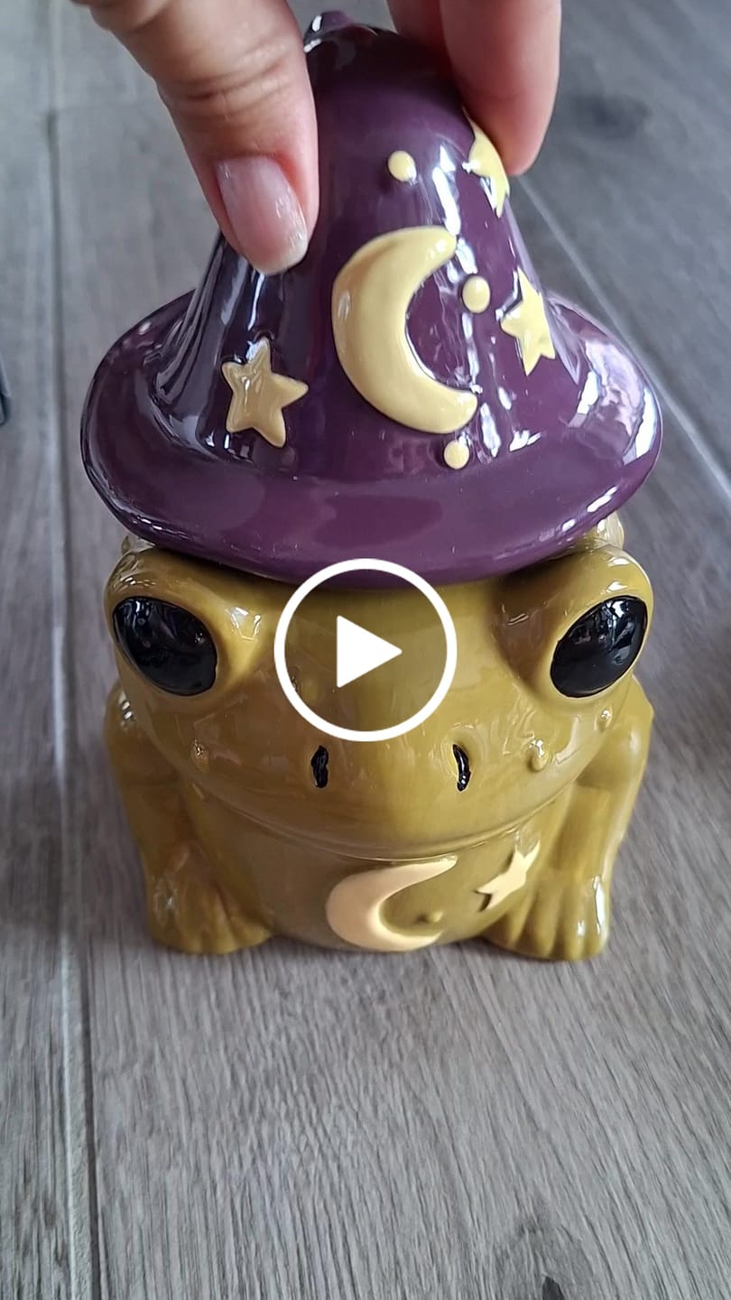 Customer video review of Duftlampe magische Kröte – Keramik Ölbrenner für Duftöl und Wax Melts