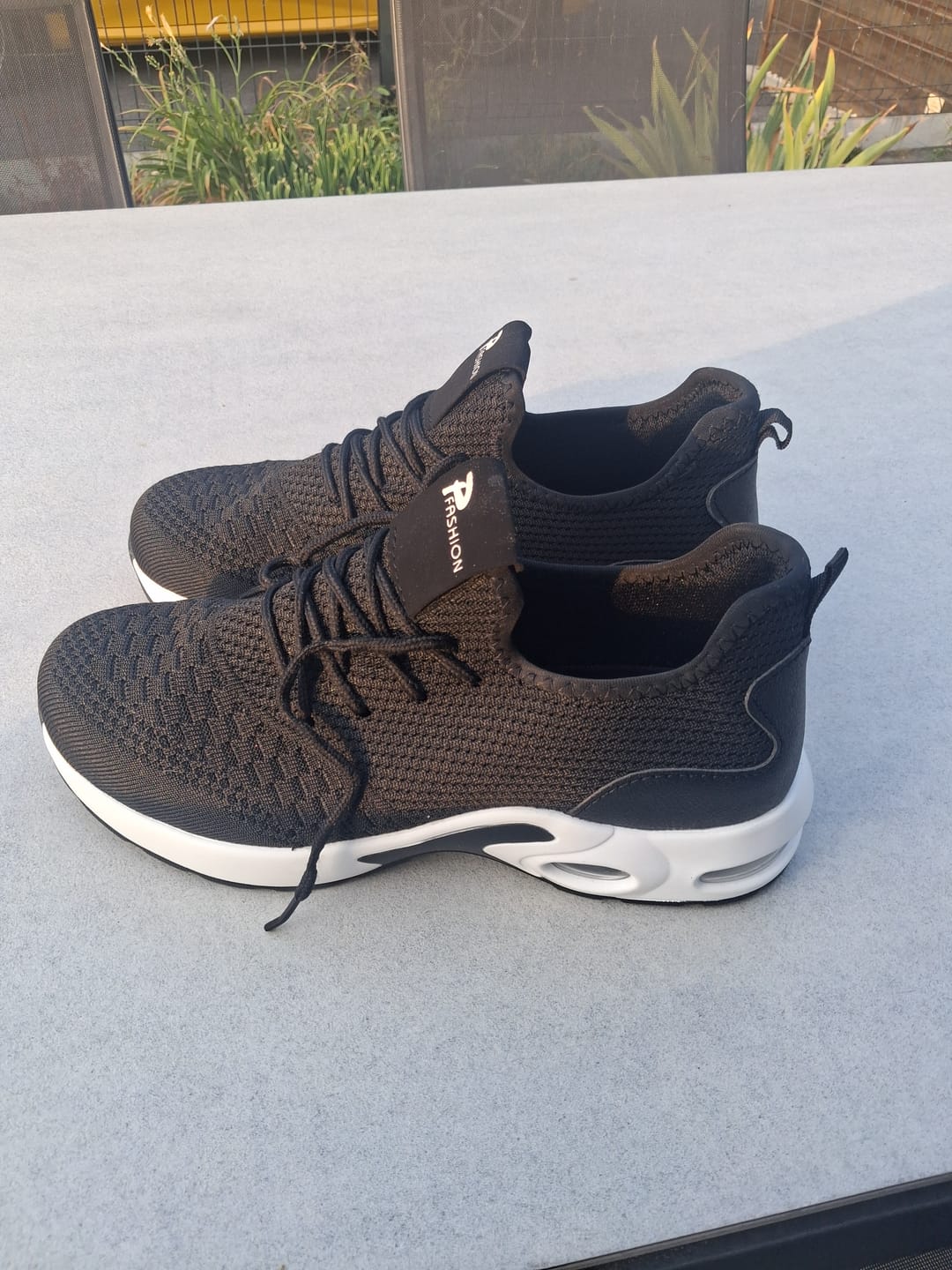 Customer photo review of Chaussures de Sécurité Simple en Acier pour Homme