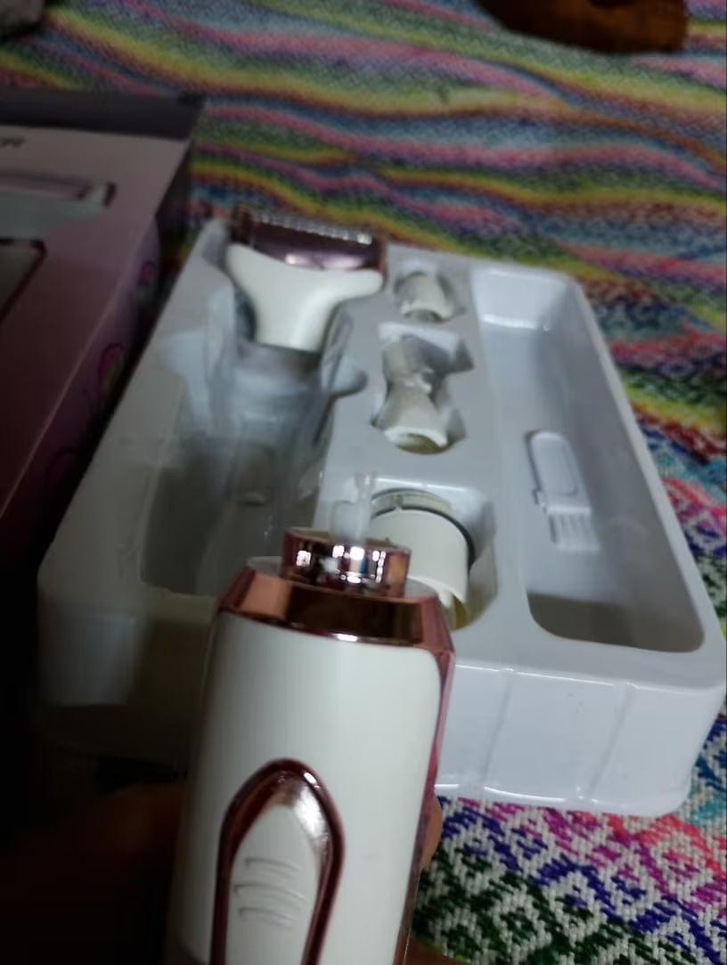 Customer photo review of Electric Lady Shaver