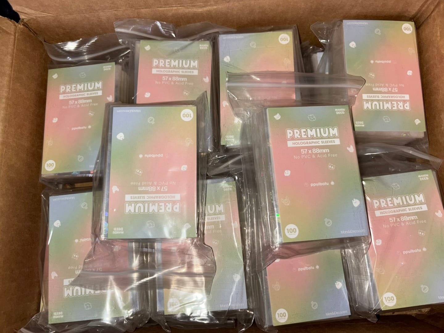 Customer photo review of PREMIUM HOLOGRAPHIC PHOTOCARD SLEEVES - PPULBATU VERSION